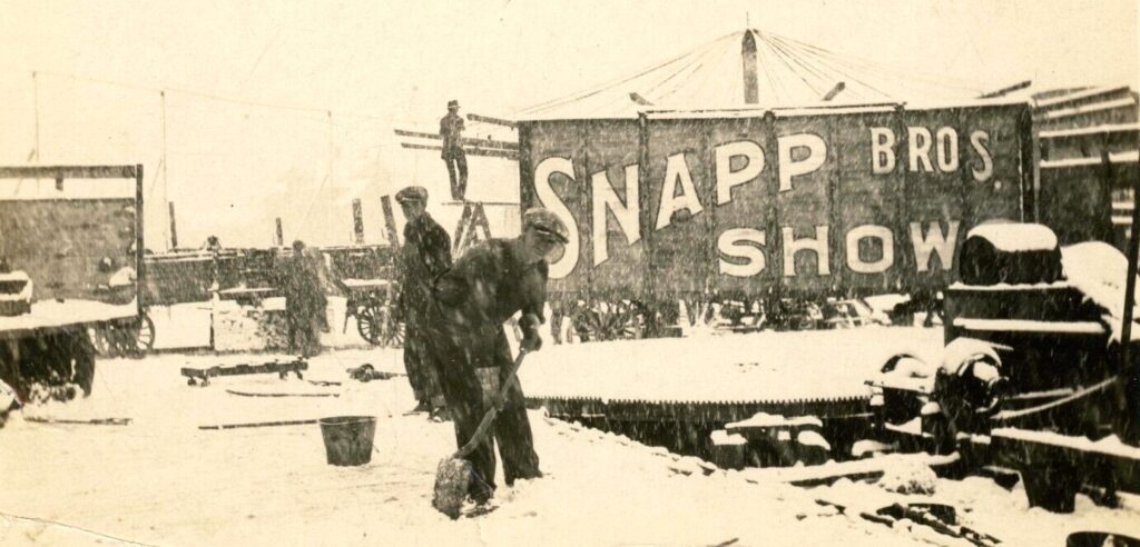 alt=Snapp Brothers Carnival