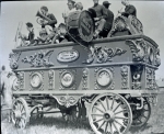 Gollmar and Patterson band wagon....1915.jpg