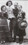 Al_jeanie_tomaini8_Wild_West_Show.jpg