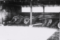 Wagon wheels ..R B B B..1930's.JPG