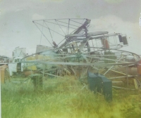 The end of the Velare Bros. Sky wheel. Klamath Falls 1970.jpg
