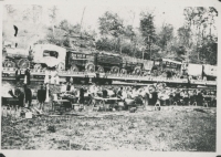 The Downie and Wheeler Show stopped enroute in 1912 to feed and water, cast and crew..jpg