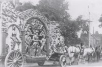Tableau wagon on the 101 Ranch Wild West Shows..JPG