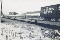 Strates Shows train in 1953.JPG