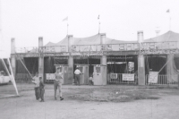 Strates front end..1957.jpg