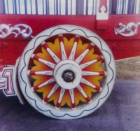 'Star Burst' circus wagon wheel.JPG