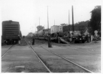 Unloading Strates train 1960.jpg